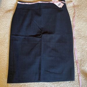 Perfect pencil skirt for petite working professionals